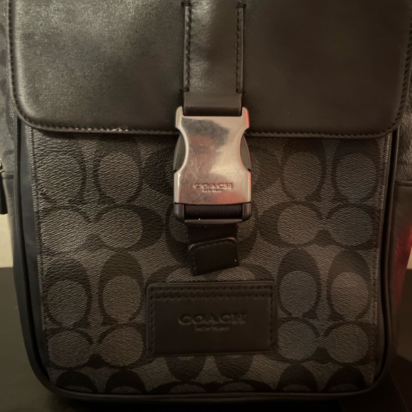 Coach shoulder bag - Picture 3 of 4